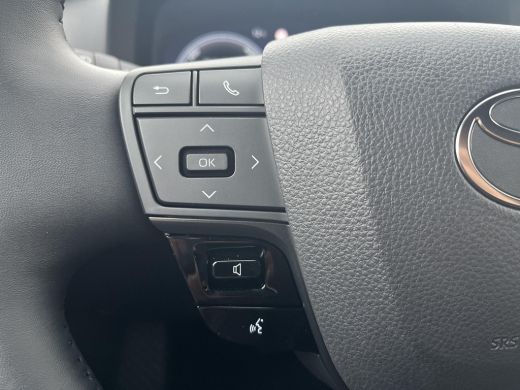 Toyota C-HR 2.0 Plug-in Hybrid 220 First Edition | Navigatie | Apple CarPlay/Android auto | 360 graden camera... ActivLease financial lease