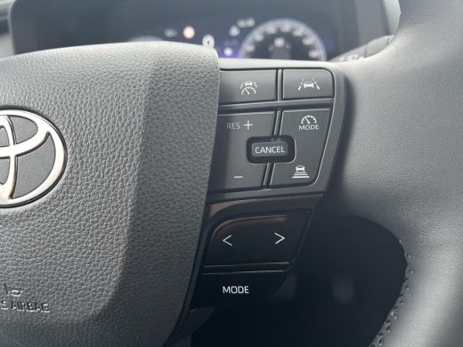 Toyota C-HR 2.0 Plug-in Hybrid 220 First Edition | Navigatie | Apple CarPlay/Android auto | 360 graden camera... ActivLease financial lease