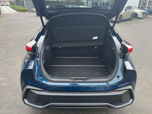 Toyota C-HR 2.0 Plug-in Hybrid 220 First Edition | Navigatie | Apple CarPlay/Android auto | 360 graden camera... ActivLease financial lease