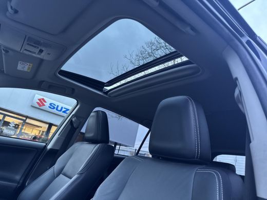 Toyota RAV4 2.5 Hybrid AWD Executive | 06-10141018 Voor meer informatie ActivLease financial lease