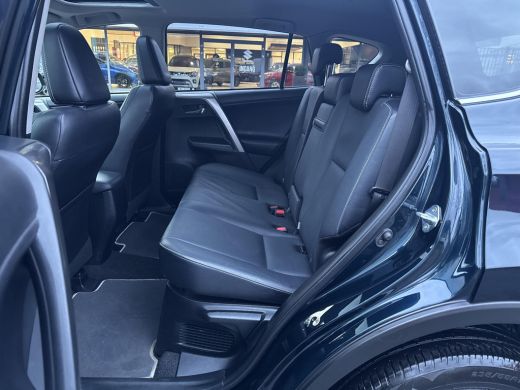 Toyota RAV4 2.5 Hybrid AWD Executive | 06-10141018 Voor meer informatie ActivLease financial lease