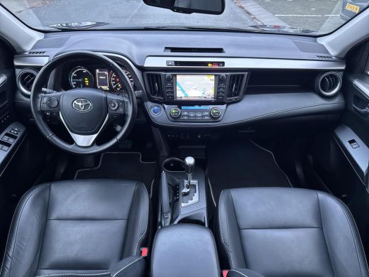 Toyota RAV4 2.5 Hybrid AWD Executive | 06-10141018 Voor meer informatie ActivLease financial lease