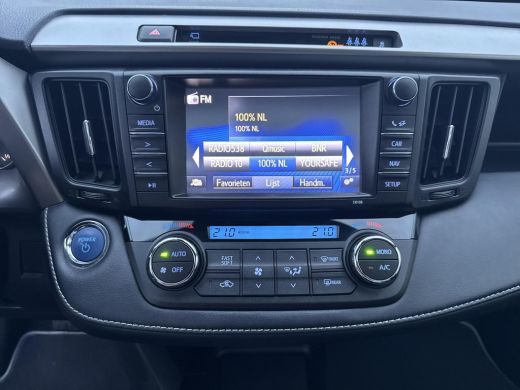 Toyota RAV4 2.5 Hybrid AWD Executive | 06-10141018 Voor meer informatie ActivLease financial lease