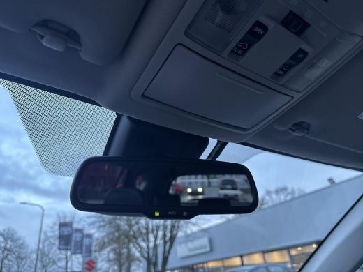 Toyota RAV4 2.5 Hybrid AWD Executive | 06-10141018 Voor meer informatie ActivLease financial lease