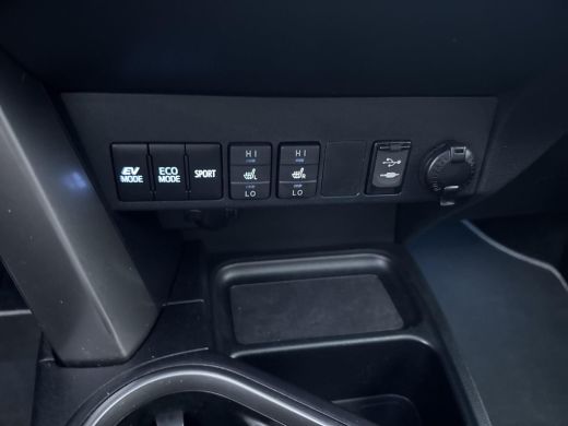 Toyota RAV4 2.5 Hybrid AWD Executive | 06-10141018 Voor meer informatie ActivLease financial lease