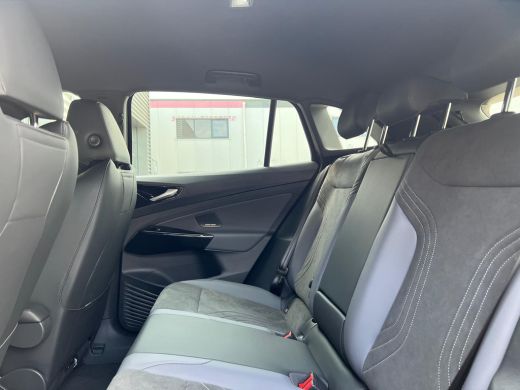 Volkswagen ID.4 Pro Limited Edition | 'App-Connect' draadloze smartphone integratie | Achterbank in ongelijke del... ActivLease financial lease