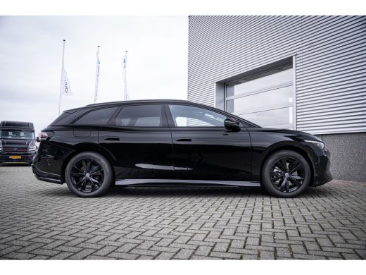Volkswagen ID.7 Pro Limited Edition | Achterbank in ongelijke delen neerklapbaar incl. middenarmsteun en doorlaad... ActivLease financial lease