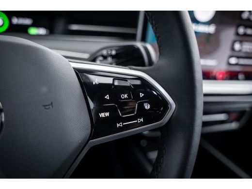 Volkswagen ID.7 Pro Limited Edition | Achterbank in ongelijke delen neerklapbaar incl. middenarmsteun en doorlaad... ActivLease financial lease