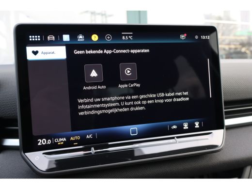 Volkswagen T-Roc Life First Edition 116PK Inclusief &euro;2000,- inruilpremie | 'App-Connect' draadloze smartphone inte... ActivLease financial lease