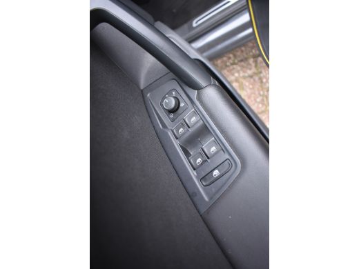 Volkswagen Tiguan 1.5 TSI 150PK DSG-7 Elegance | PANORAMA DAK | STOELVERW. | NAVIGATIE | KEYLESS ENTREE | ADAPT. CR... ActivLease financial lease