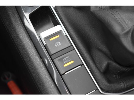 Volkswagen Tiguan 1.5 TSI 150PK DSG-7 Elegance | PANORAMA DAK | STOELVERW. | NAVIGATIE | KEYLESS ENTREE | ADAPT. CR... ActivLease financial lease