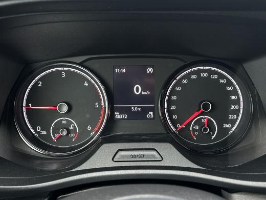Volkswagen Transporter 2.0 TDI 111 PK / 1e EIG. / 48.372 KM !! / AIRCO / CRUISE / APPLE CARPLAY / 3-ZITS / PDC ActivLease financial lease