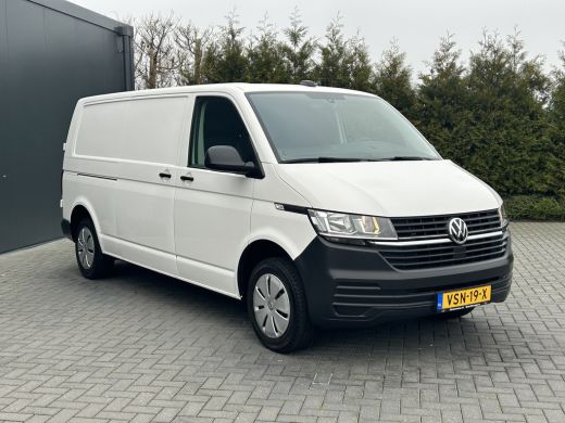 Volkswagen Transporter 2.0 TDI 111 PK / 1e EIG. / 48.372 KM !! / AIRCO / CRUISE / APPLE CARPLAY / 3-ZITS / PDC ActivLease financial lease