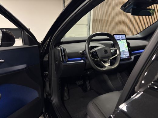 Volvo  EX30 Single Motor Extended Range Ultra 69 kWh 360° 3D Camera | Stoel en Stuurwielverwarming | Panorama... ActivLease financial lease