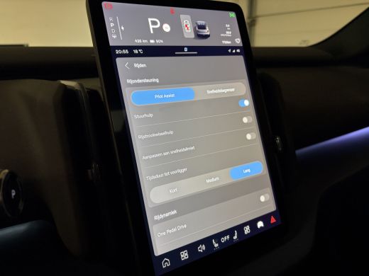 Volvo  EX30 Single Motor Extended Range Ultra 69 kWh 360° 3D Camera | Stoel en Stuurwielverwarming | Panorama... ActivLease financial lease