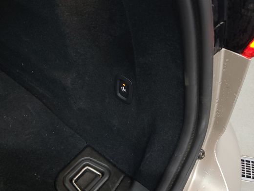 Volvo  XC60 2.0 T6 Plug-in hybrid AWD Plus Dark 360 cam Trekhaak Pano ActivLease financial lease