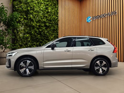 Volvo  XC60 2.0 T6 Plug-in hybrid AWD Plus Dark 360 cam Trekhaak Pano ActivLease financial lease