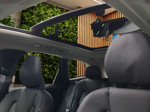 Volvo  XC60 2.0 T6 Plug-in hybrid AWD Ultra Dark 360 cam Trekhaak Head-up harman&kardon ActivLease financial lease