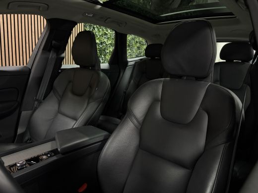 Volvo  XC60 T6 AWD Recharge Ultra Bright Head-Up Display | Harman Kardon | Adaptieve Cruise Control | Standka... ActivLease financial lease