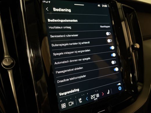 Volvo  XC60 T6 AWD Recharge Ultra Bright Head-Up Display | Harman Kardon | Adaptieve Cruise Control | Standka... ActivLease financial lease