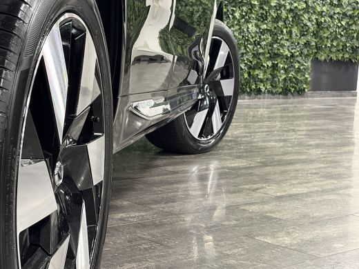 Volvo  XC60 T6 AWD Recharge Ultra Bright Head-Up Display | Harman Kardon | Adaptieve Cruise Control | Standka... ActivLease financial lease