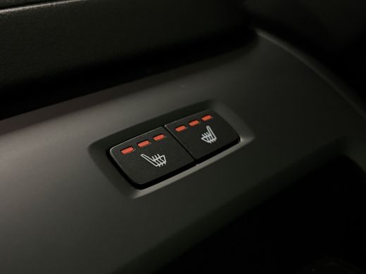 Volvo  XC60 T6 AWD Recharge Ultra Dark | Trekhaak | All Season banden | 360° Camera | Head-Up Display | Harma... ActivLease financial lease