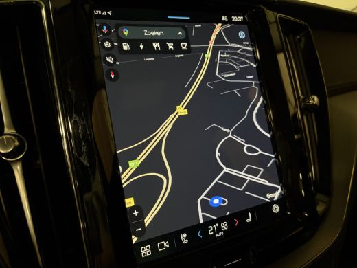 Volvo  XC60 T6 AWD Recharge Ultra Dark | Trekhaak | All Season banden | 360° Camera | Head-Up Display | Harma... ActivLease financial lease