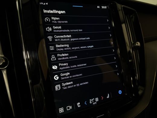 Volvo  XC60 T6 AWD Recharge Ultra Dark | Trekhaak | All Season banden | 360° Camera | Head-Up Display | Harma... ActivLease financial lease