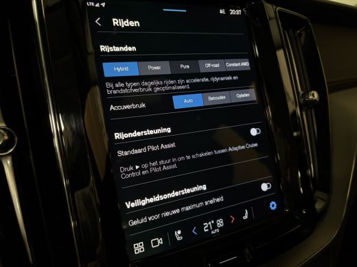 Volvo  XC60 T6 AWD Recharge Ultra Dark | Trekhaak | All Season banden | 360° Camera | Head-Up Display | Harma... ActivLease financial lease