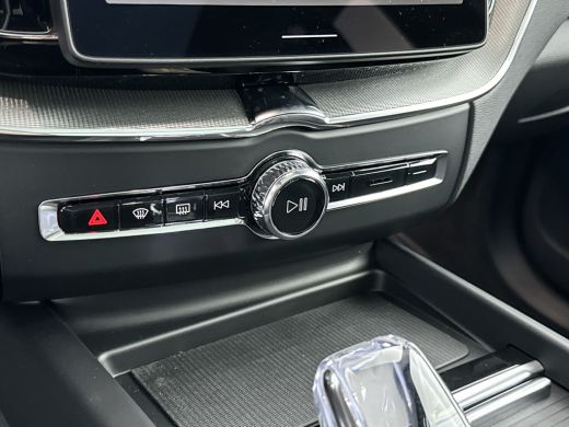 Volvo  XC60 T6 Recharge Ultra Black Edition | Facelift | 22" | Luchtvering | Bowers & Wilkins | Geventileerd ... ActivLease financial lease