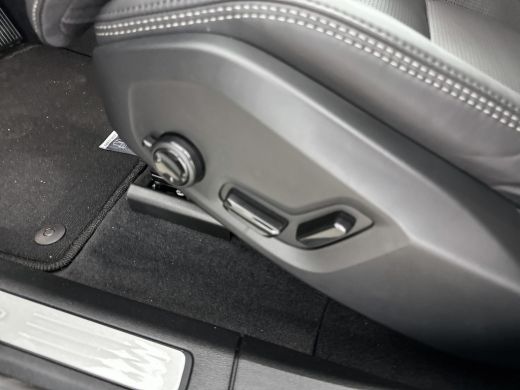 Volvo  XC60 T6 Recharge Ultra Black Edition | Facelift | 22" | Luchtvering | Bowers & Wilkins | Geventileerd ... ActivLease financial lease