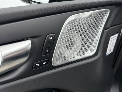 Volvo  XC60 T6 Recharge Ultra Black Edition | Facelift | 22" | Luchtvering | Bowers & Wilkins | Geventileerd ... ActivLease financial lease