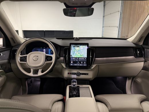 Volvo  XC90 T8 AWD Recharge Ultra Bright | Bowers & Wilkins | Stoelventilatie | 360&deg; Camera | 455pk | Head-Up... ActivLease financial lease