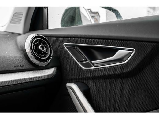 Audi Q2 Advanced edition | Audi smartphone interface | Audi virtual cockpit | Cruise control (incl. speed... ActivLease financial lease