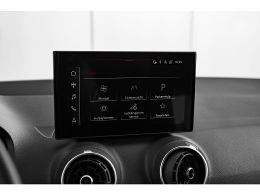 Audi Q2 Pro Line | Audi smartphone interface | Cruise control (incl. speedlimiter) | LED-koplampen ActivLease financial lease
