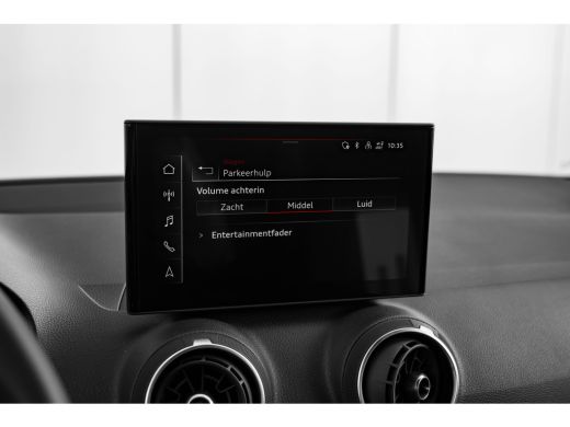 Audi Q2 Pro Line | Audi smartphone interface | Cruise control (incl. speedlimiter) | LED-koplampen ActivLease financial lease