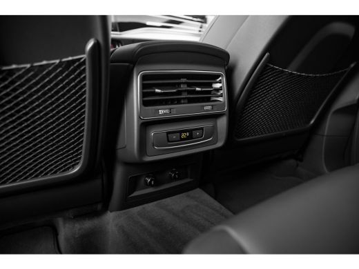Audi Q7 Pro Line S | Achterbank plus | LED-koplampen | Optiekpakket zwart plus ActivLease financial lease
