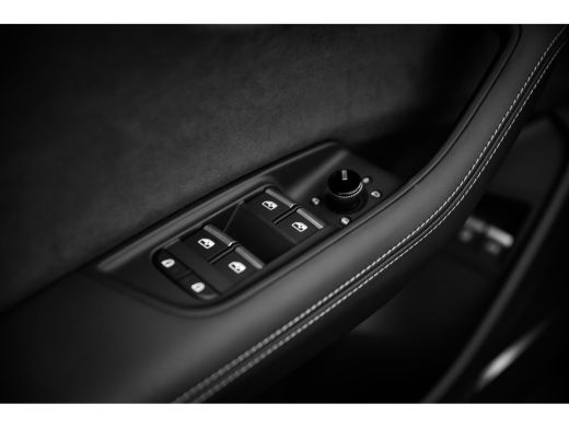 Audi Q8 Pro Line S | Adaptive air suspension sport | Adaptive cruise control | Bang & Olufsen Premium 3D ActivLease financial lease