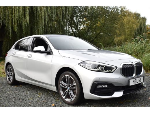 BMW 1 Serie 118IA 140PK AUT. BUSINESS SPORT-LINE NAVI/LED/CAMERA/CARPLAY ActivLease financial lease