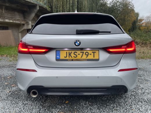 BMW 1 Serie 118IA 140PK AUT. BUSINESS SPORT-LINE NAVI/LED/CAMERA/CARPLAY ActivLease financial lease