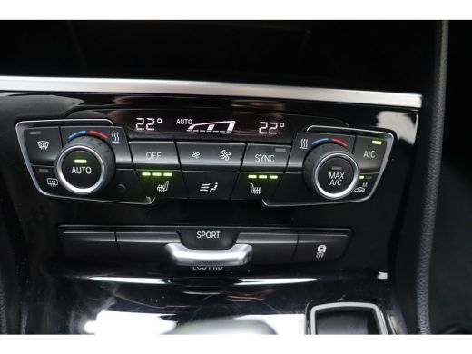 BMW 2 Serie 218i 7p. Automaat / LED / Stoelverwarming / Airconditioning / PDC / Navigatie ActivLease financial lease