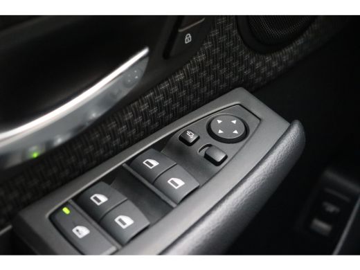 BMW 2 Serie 218i 7p. Automaat / LED / Stoelverwarming / Airconditioning / PDC / Navigatie ActivLease financial lease