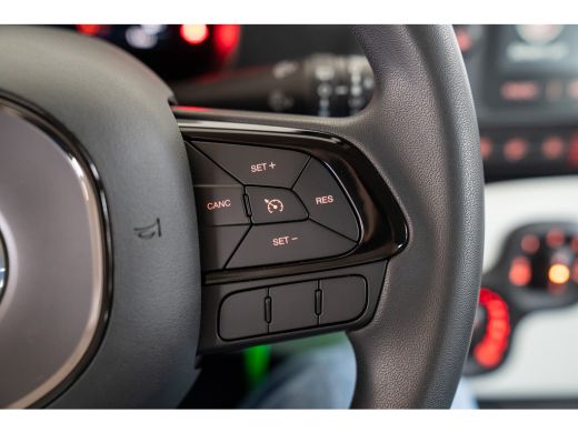 Fiat Panda 1.0 Hybrid Pandina | Apple Carplay & Android Auto | Parkeersensoren | Airco | ActivLease financial lease