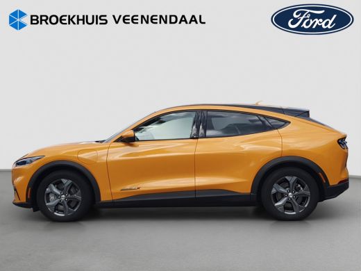 Ford Mustang Mach-E Mach-E Extended RWD 98 kWh | Camera | Adap. Cruise | Carplay | Stoelverwarming ActivLease financial lease