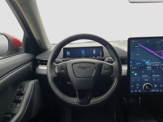 Ford Mustang Mach-E Mach-E RWD 75 kWh | Camera | Carplay | Adap. Cruise | Stoelverwarming | Navigatie ActivLease financial lease