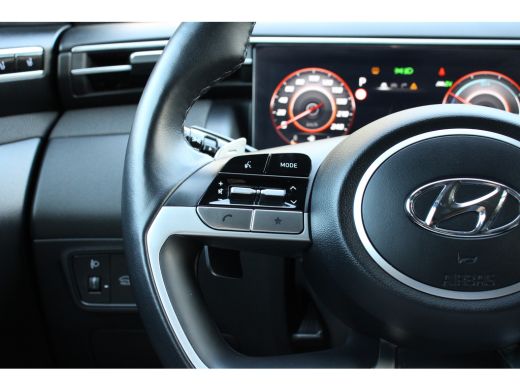 Hyundai Tucson 1.6 T-GDI PHEV Premium 4WD | NL-AUTO! | 1 EIGENAAR! | LEDER | ADAPTIVE CRUISE | 19" LMV | MEMORY ... ActivLease financial lease