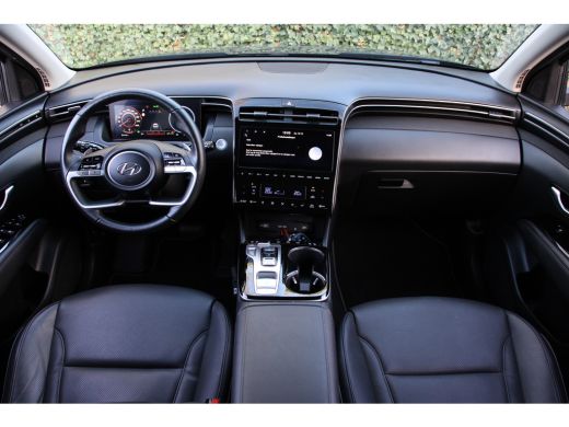 Hyundai Tucson 1.6 T-GDI PHEV Premium 4WD | NL-AUTO! | 1 EIGENAAR! | LEDER | ADAPTIVE CRUISE | 19" LMV | MEMORY ... ActivLease financial lease