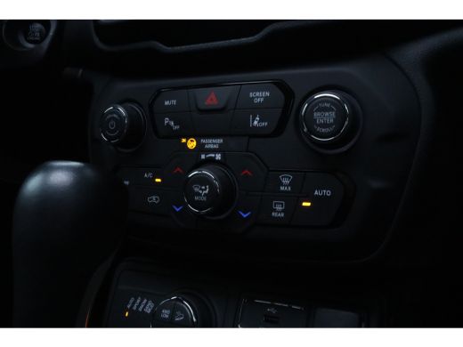 Jeep Renegade Central Park Plug-In-Hybrid 4xe | Adapt. Cruise | Schuif/kantel dak | Camera | Keyless | Carplay ... ActivLease financial lease