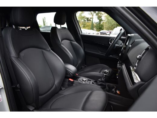 Mini Countryman 220PK HYBRID COOPER S E ALL4 SPORT CAMERA/NAVI/LEDER/CARPLAY ActivLease financial lease