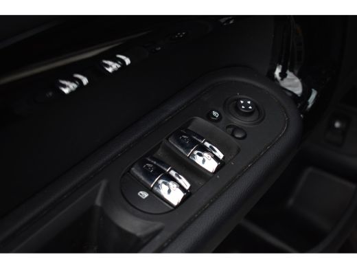 Mini Countryman 220PK HYBRID COOPER S E ALL4 SPORT CAMERA/NAVI/LEDER/CARPLAY ActivLease financial lease